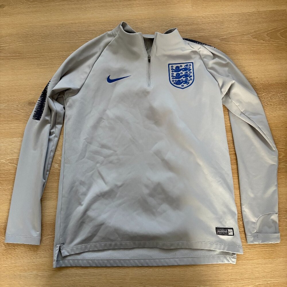Men's Gray Nike England National Team Training Shirt Quarter Zip Size Medium
